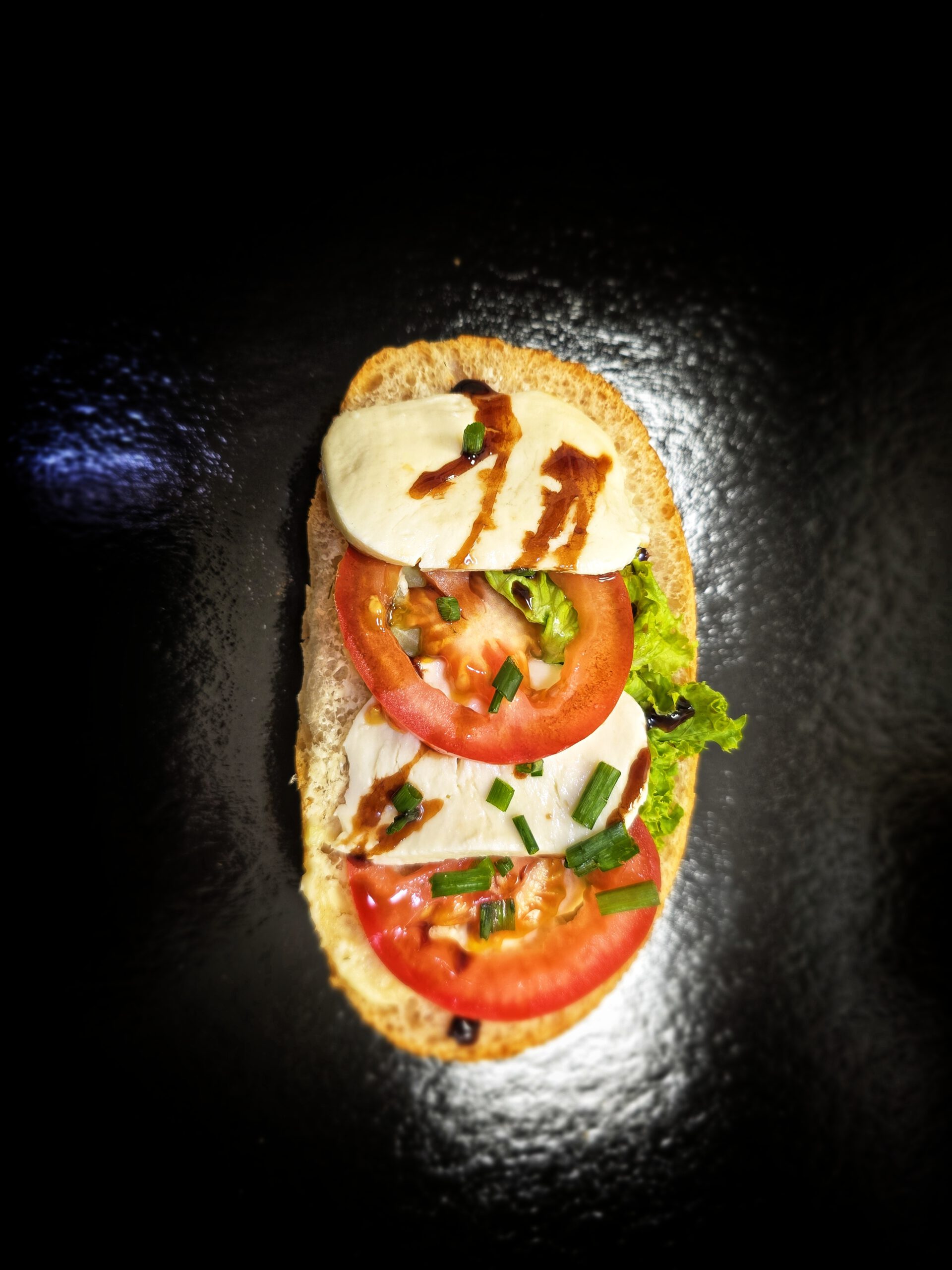 Schnittchen Tomate-Mozzarella