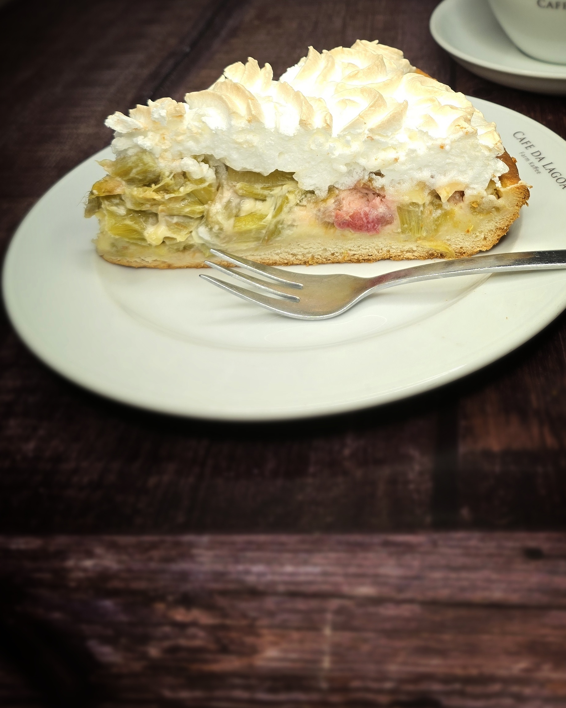 Rhabarberkuchen mit Baiser